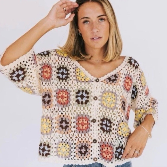 POL Crochet Granny Motif Cardigan in Cream with Lavender, Brown & Peach Accents - Picture 8 of 9